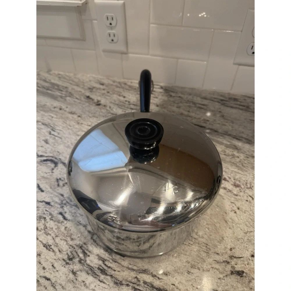 Vintage 1801 Revere Ware 2.5 Quart Sauce Pan W/Lid Copper Bottom Stainless USA
